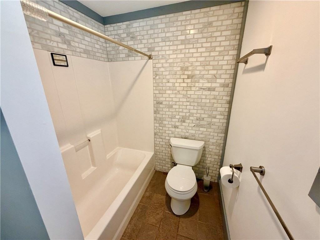 1180 National Pike - Photo 6 of 11