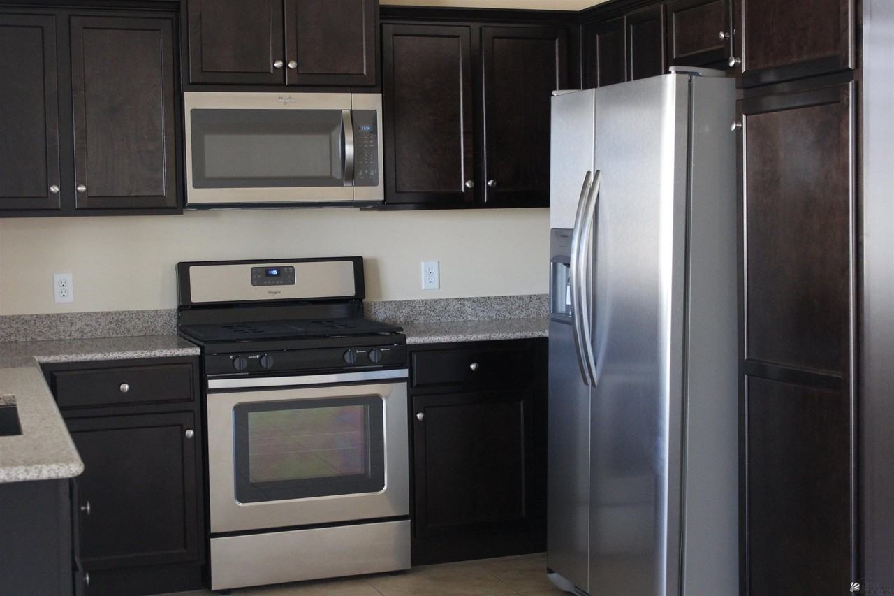 6572 E 35th Pl - Photo 3 of 12