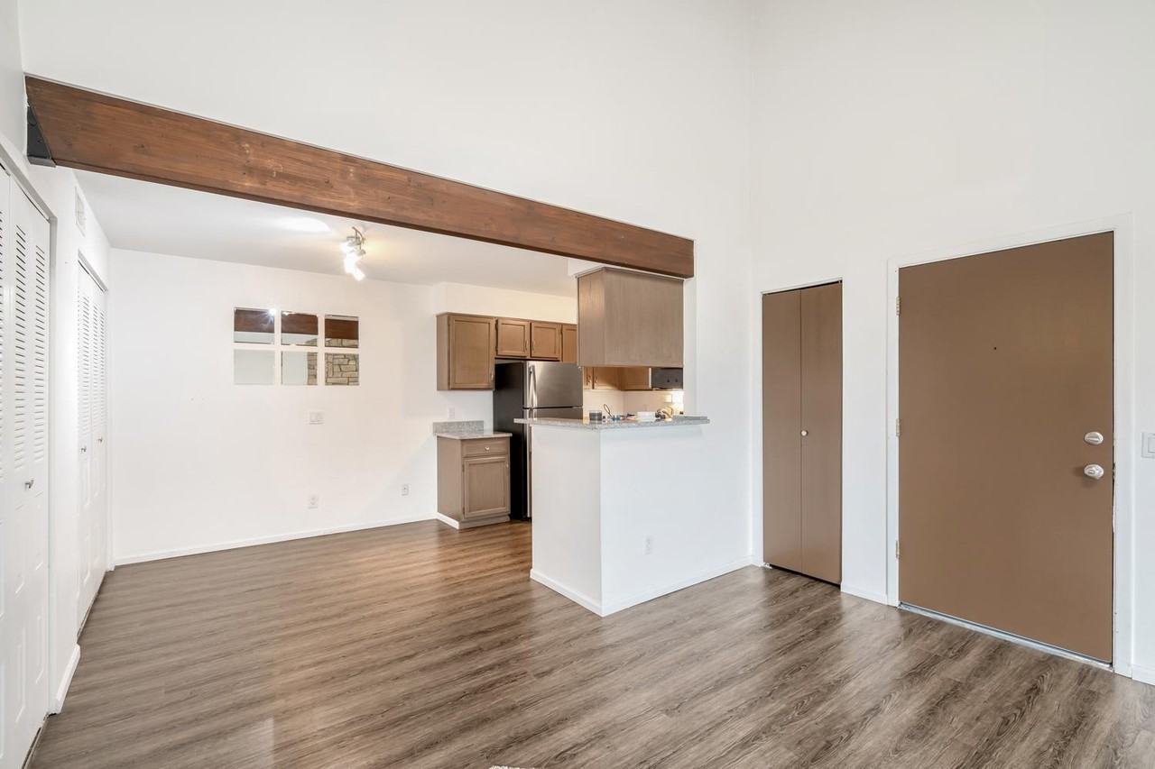 209 Wright St #307 - Photo 5 of 21