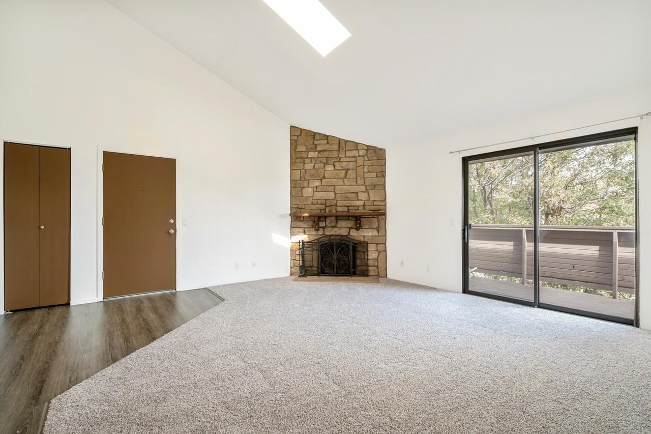 209 Wright St #307 - Photo 6 of 21