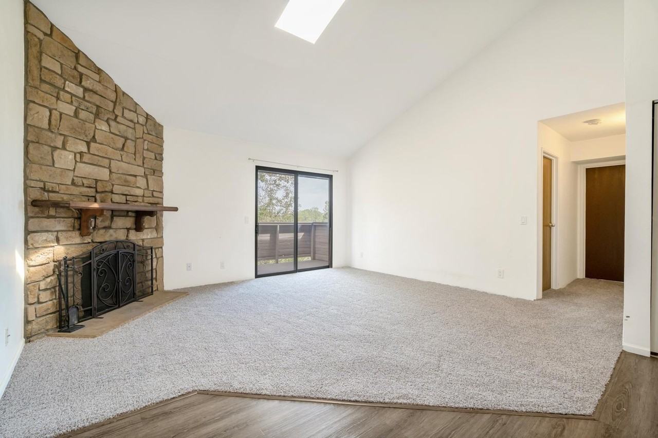 209 Wright St #307 - Photo 7 of 21
