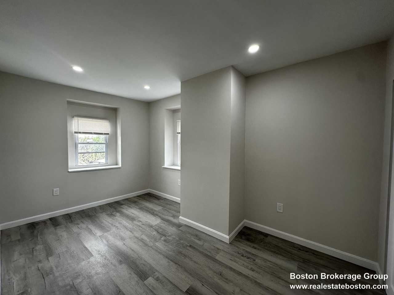 57 Bennington St #4 - Photo 3 of 9