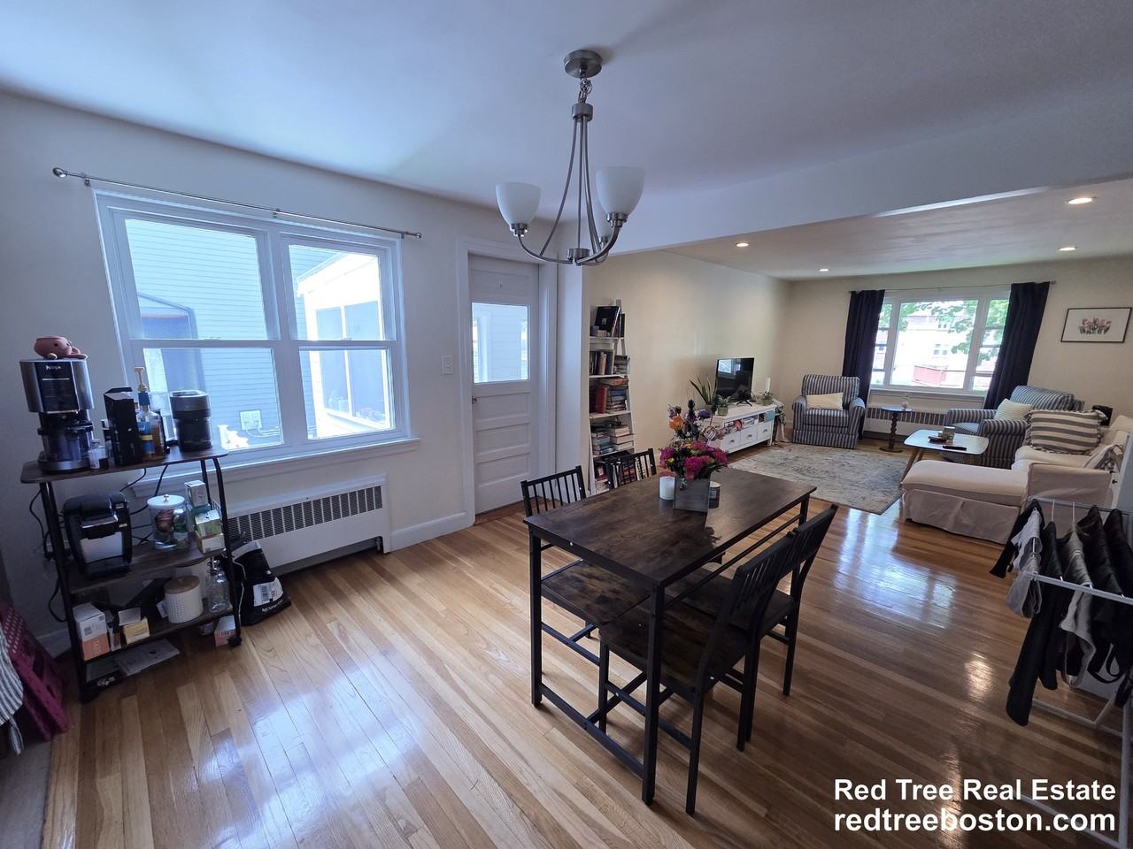14 Louise Rd - Photo 4 of 20