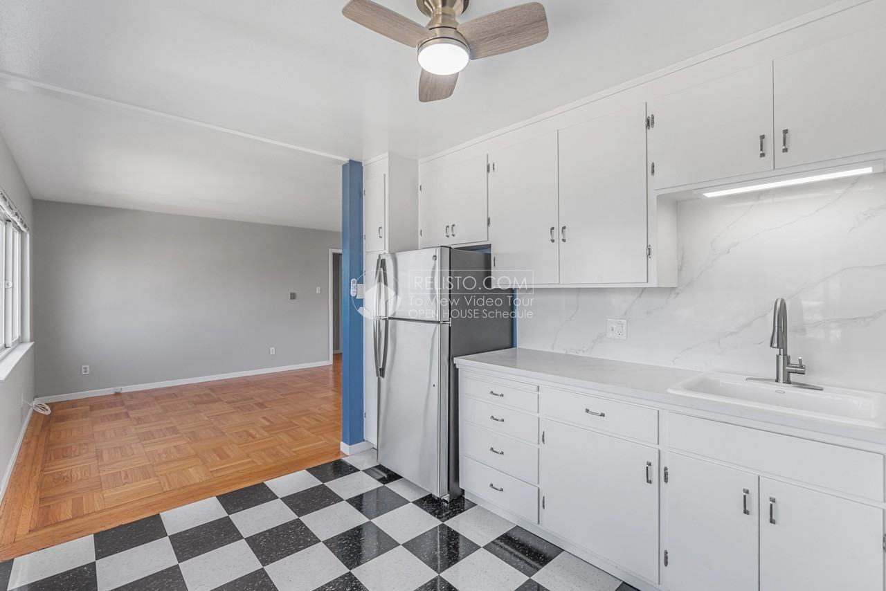 331 Campbell Ave #1 - Photo 5 of 18