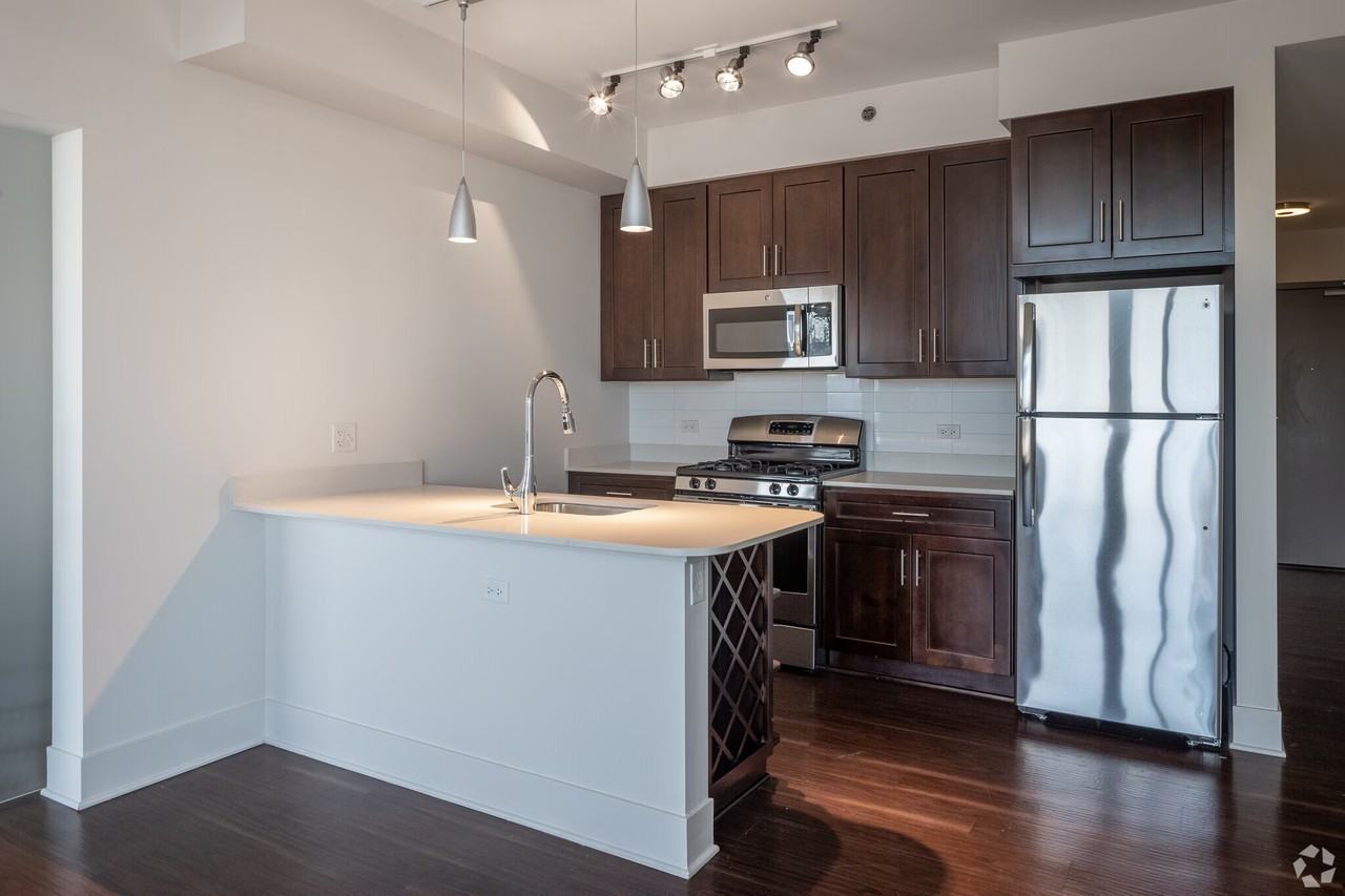 1457 N Halsted St #1-1 - Photo 2 of 41
