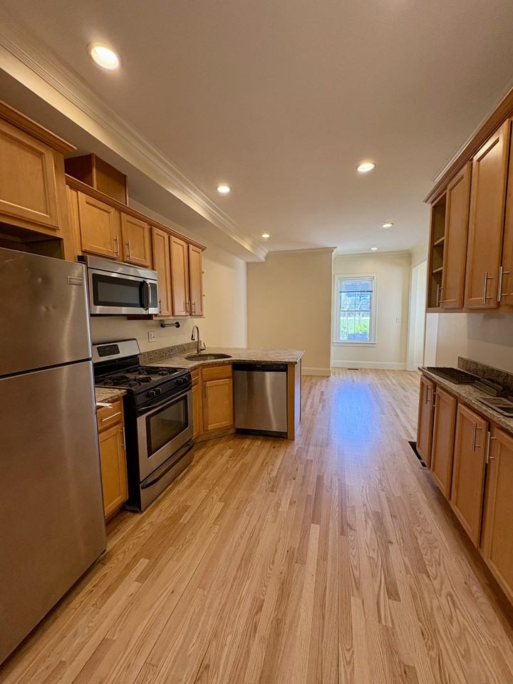 25 Lothrop St #1 - Photo 2 of 13