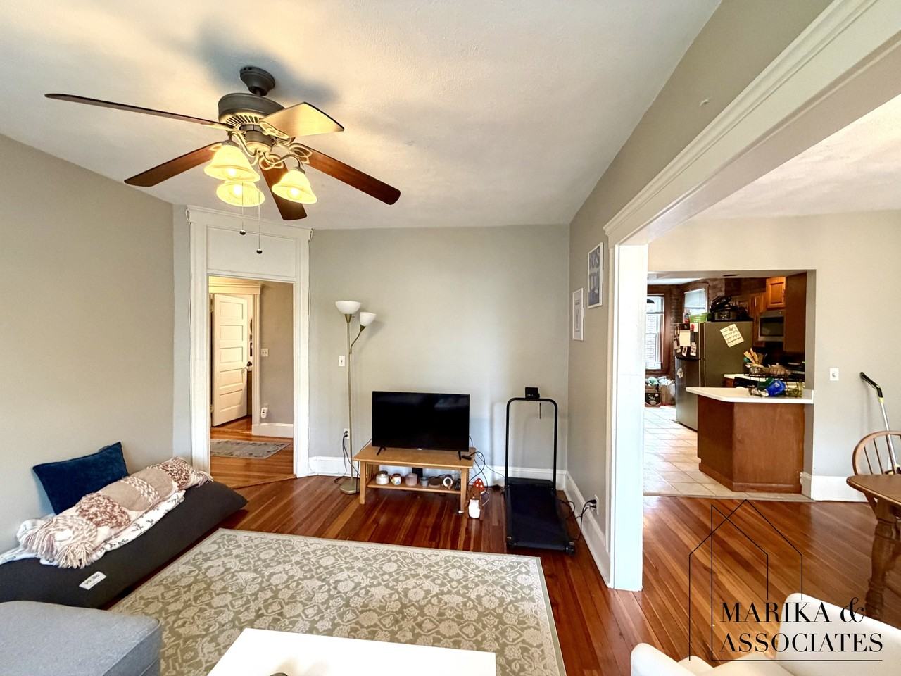 19 Netherlands Rd #3 - Photo 4 of 23