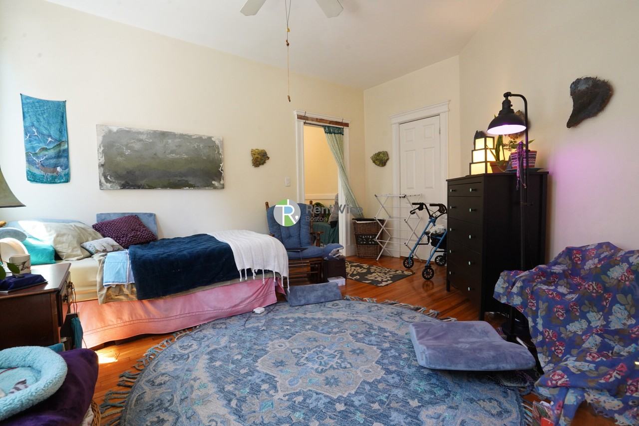 1846 Commonwealth Ave #3 - Photo 5 of 18