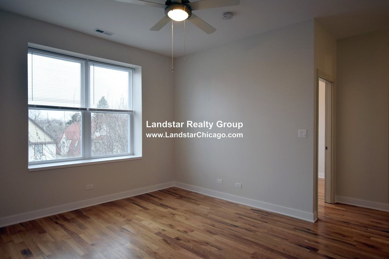 3804 W Montrose Ave #201 - Photo 6 of 12