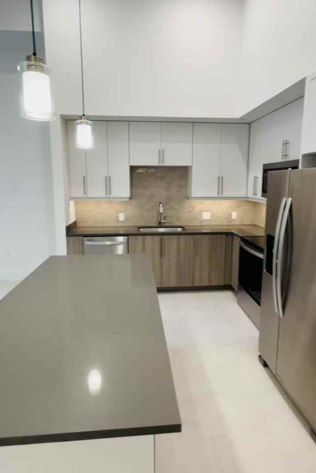 65 Nw 163rd St #102 - Photo 7 of 15