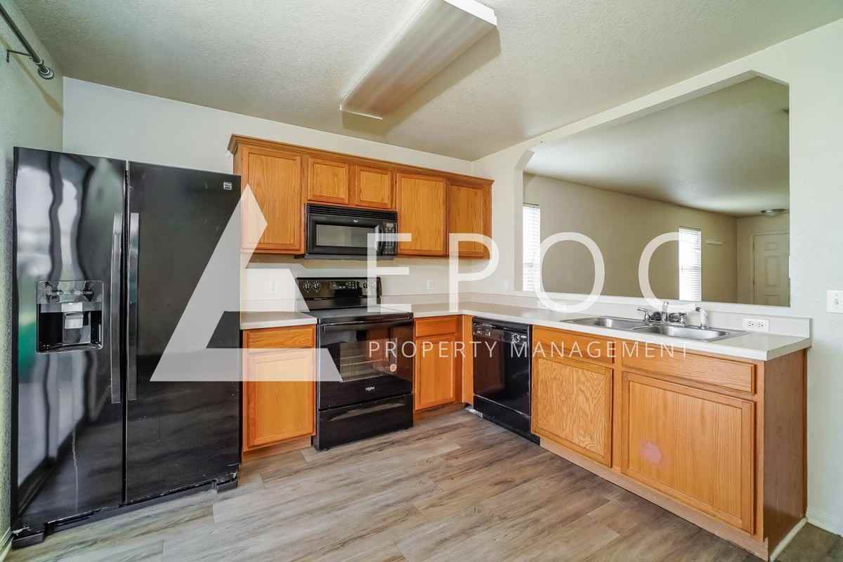 3405 Starfish Dr - Photo 2 of 15