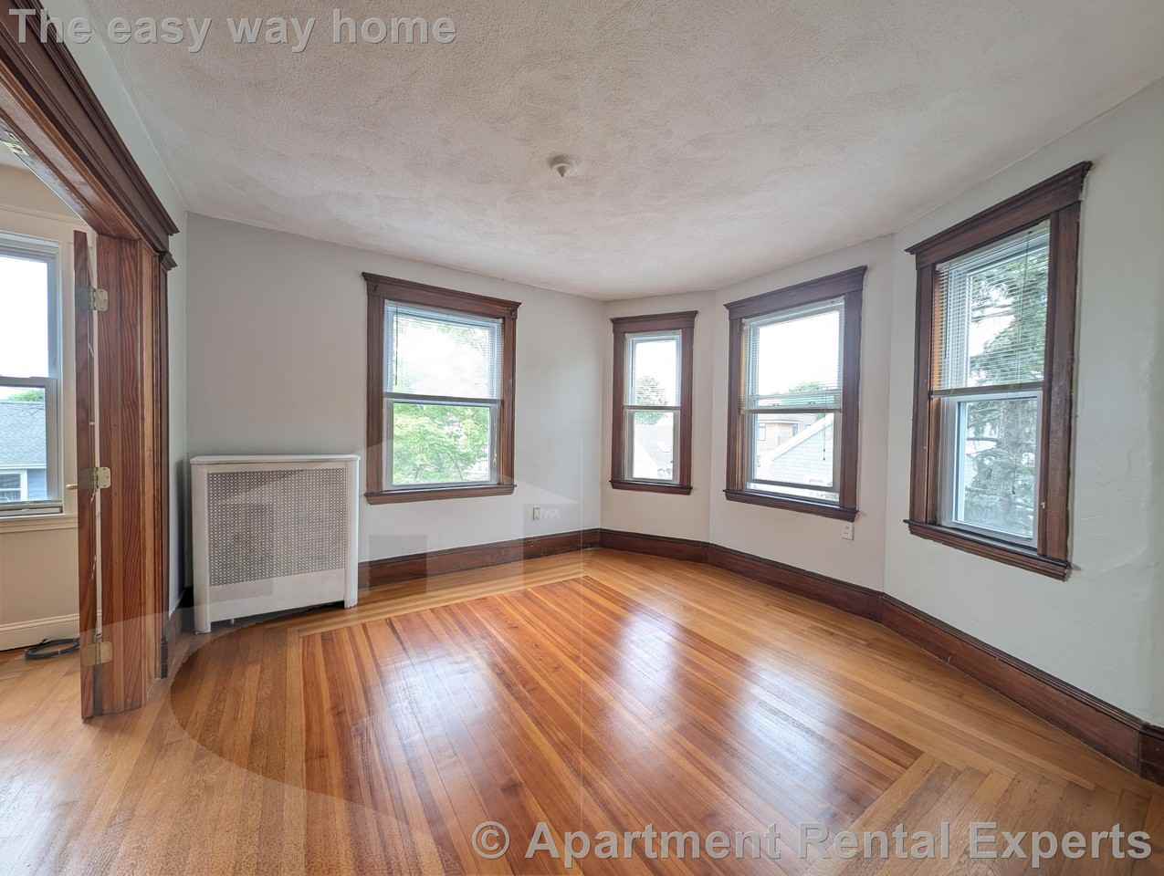 16 Montgomery St #3 - Photo 2 of 19