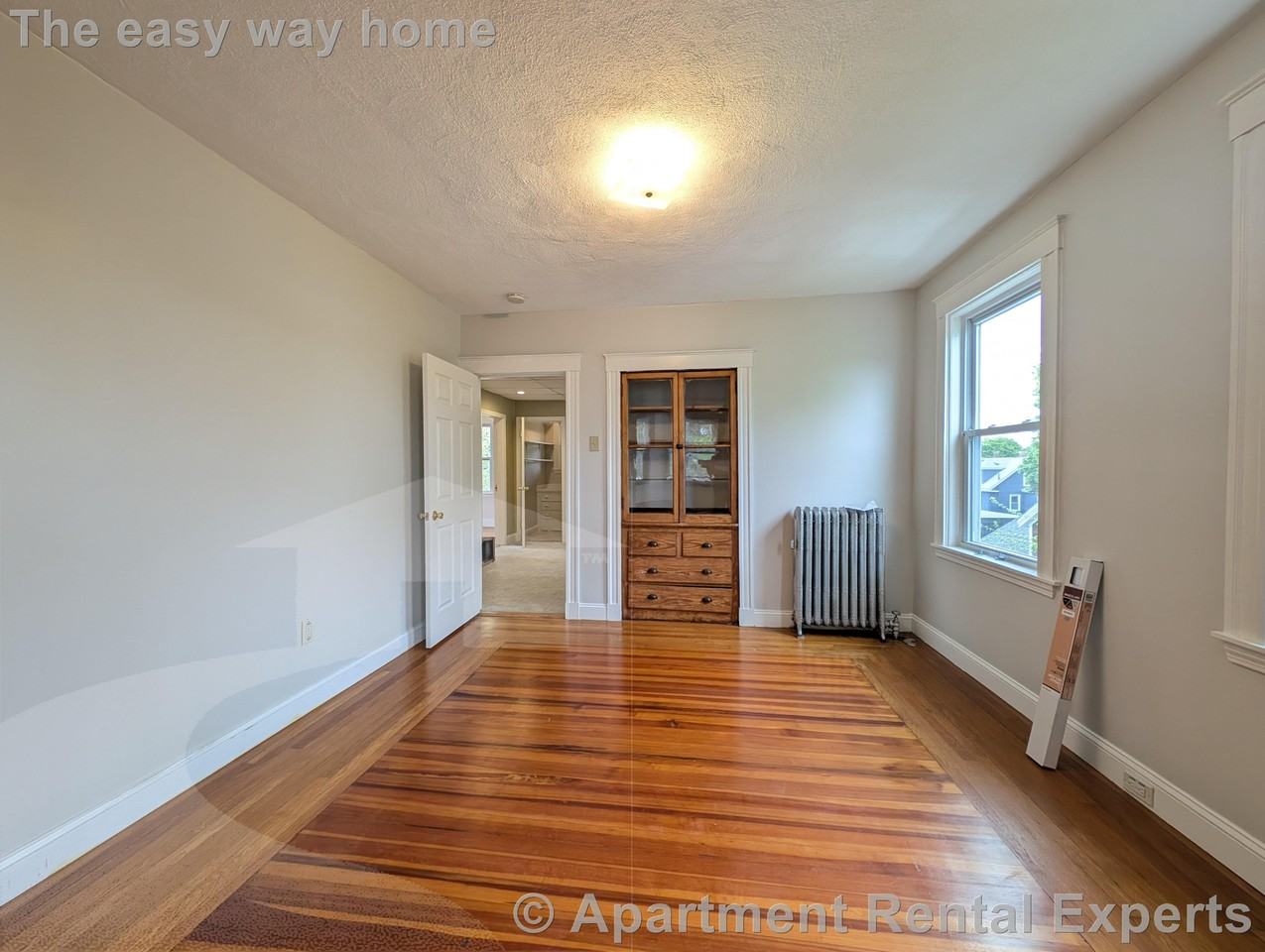 16 Montgomery St #3 - Photo 4 of 19
