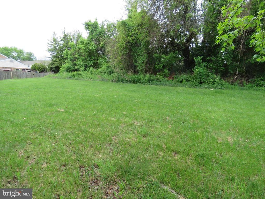 6261 Patrick Henry Ct - Photo 5 of 29