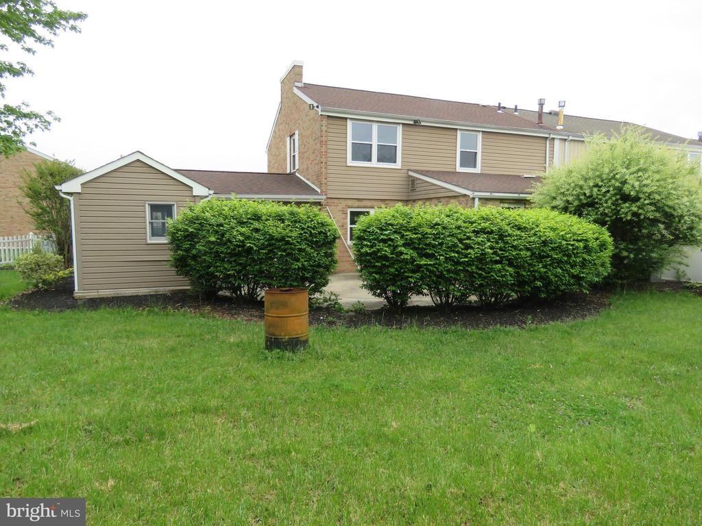 6261 Patrick Henry Ct - Photo 7 of 29