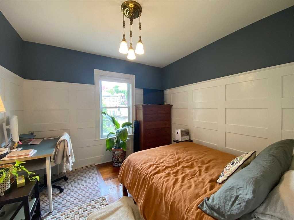 63 Bakersfield St - Photo 7 of 27