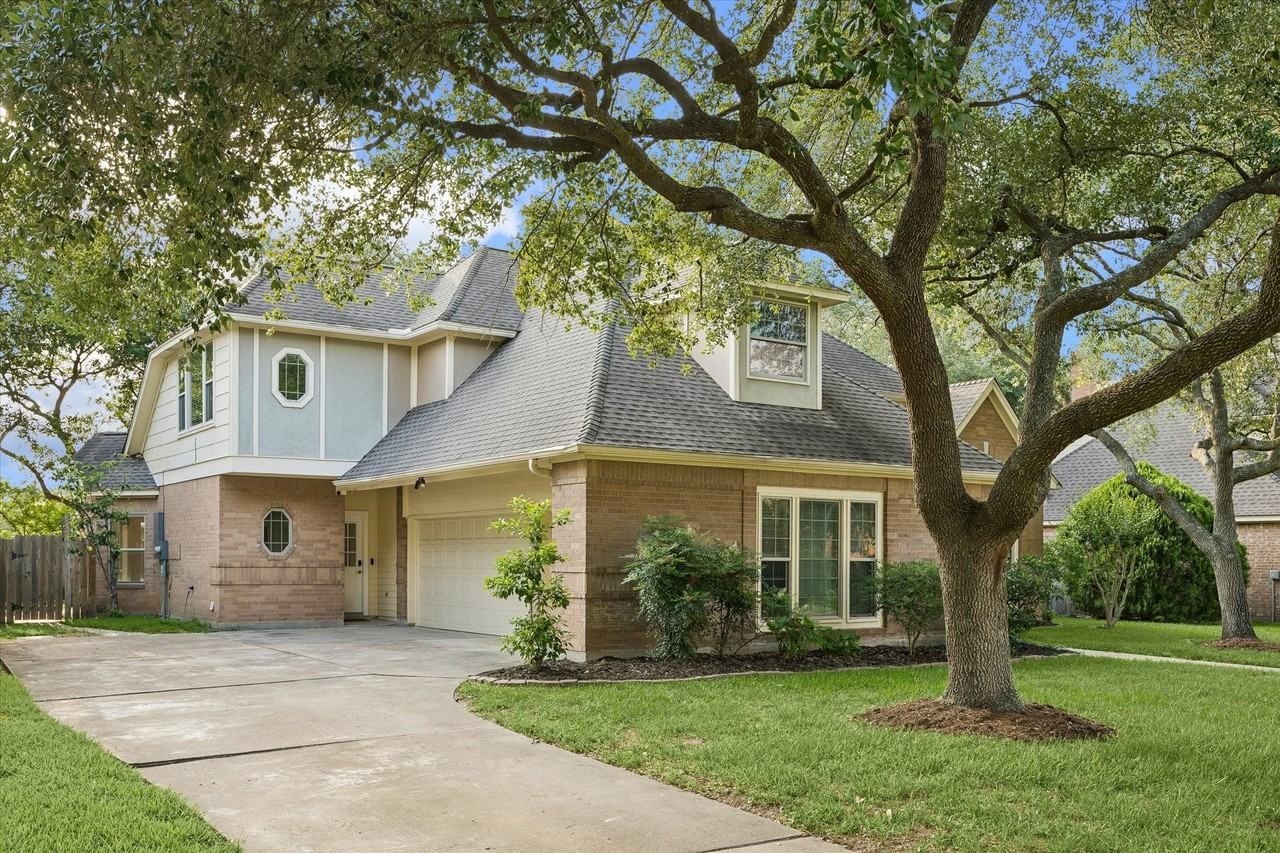 5315 Sunbright Ct - Photo 3 of 34