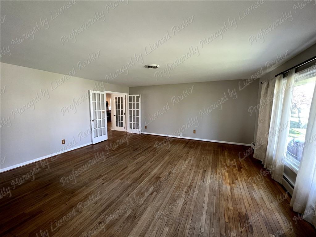 3865 Greenbelt Ave - Photo 5 of 49
