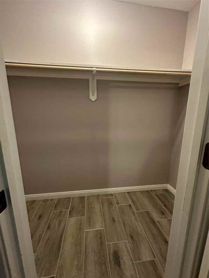 7307 Avenue O - Photo 7 of 10