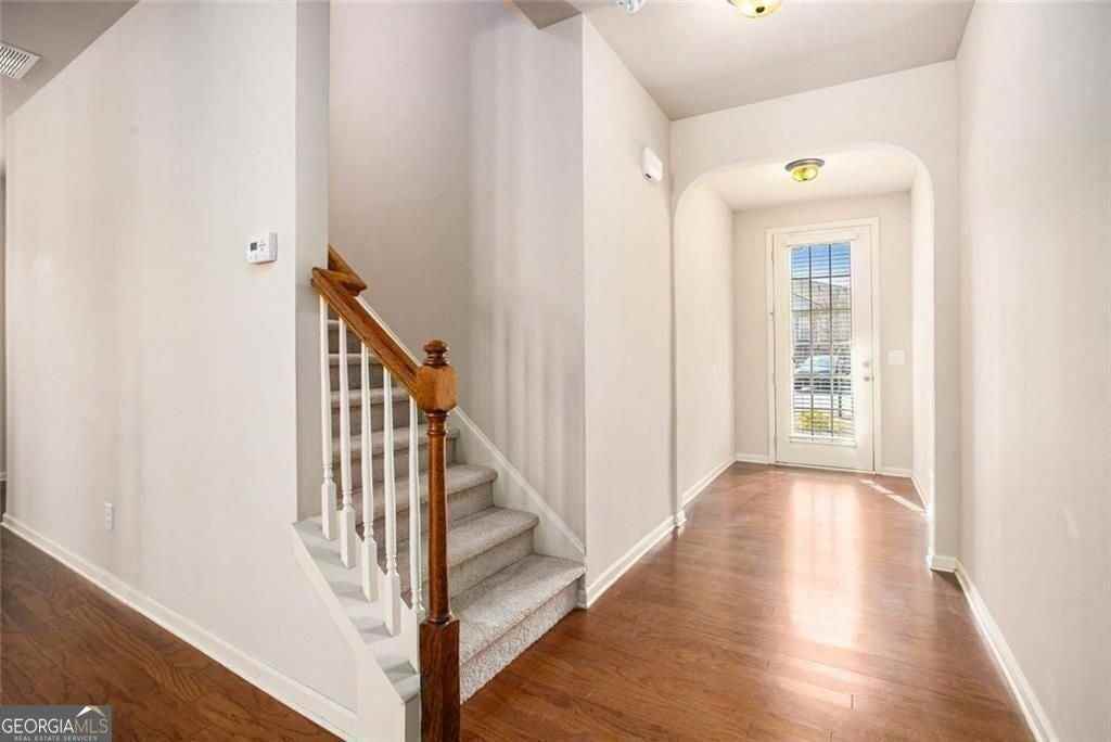 2426 Bellyard Dr - Photo 5 of 25