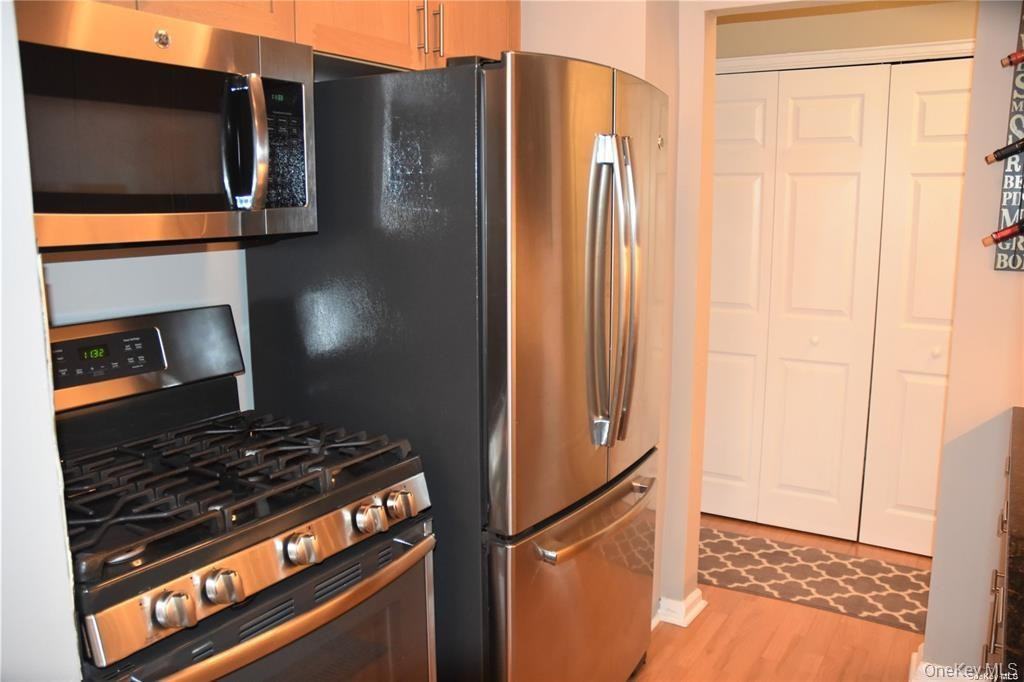 218 Fulton St ##1b - Photo 4 of 16