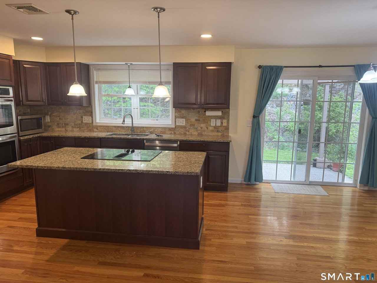 32 Tyler Hill Rd - Photo 5 of 27