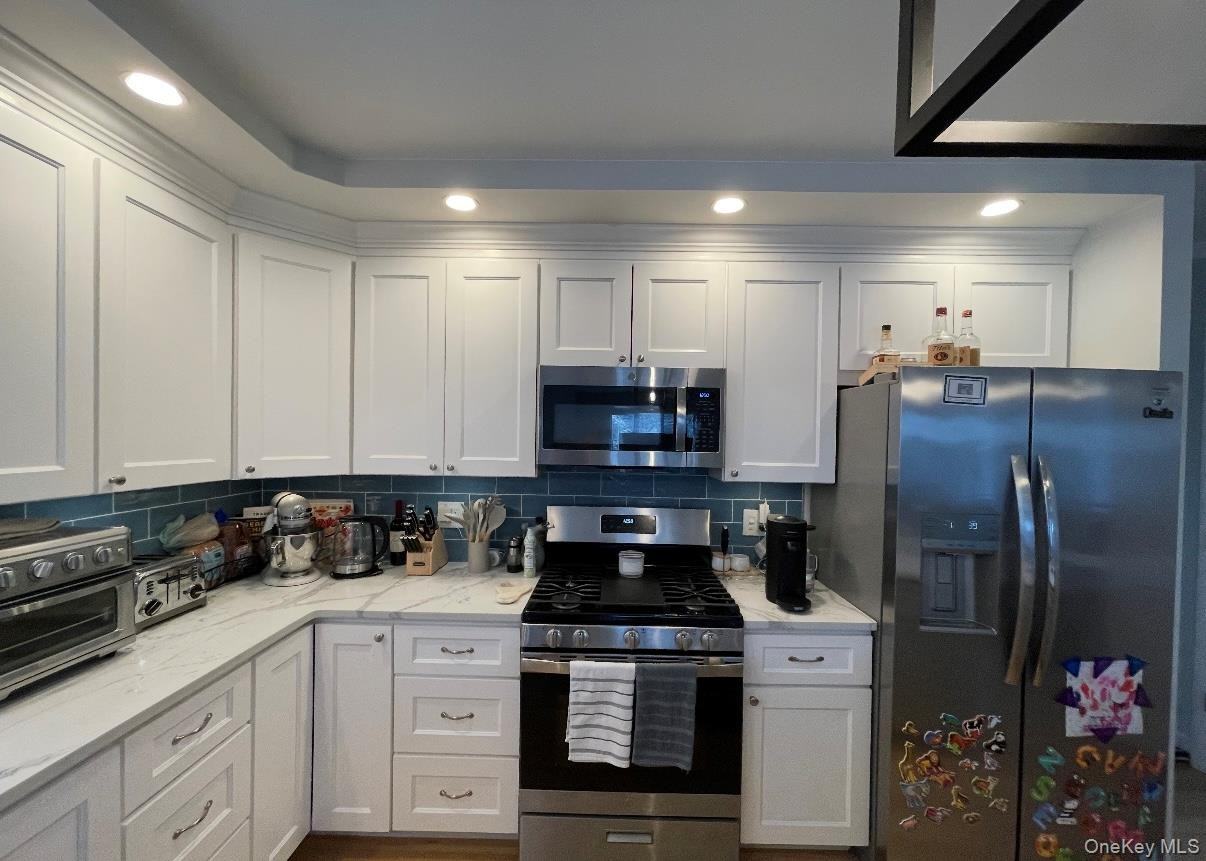 512 E Penn St - Photo 6 of 10