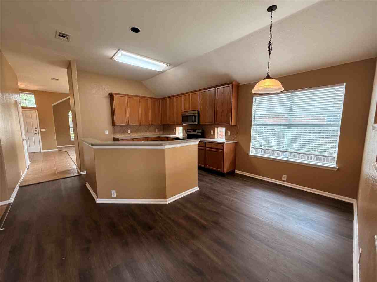 618 Rosarita Rd - Photo 5 of 19