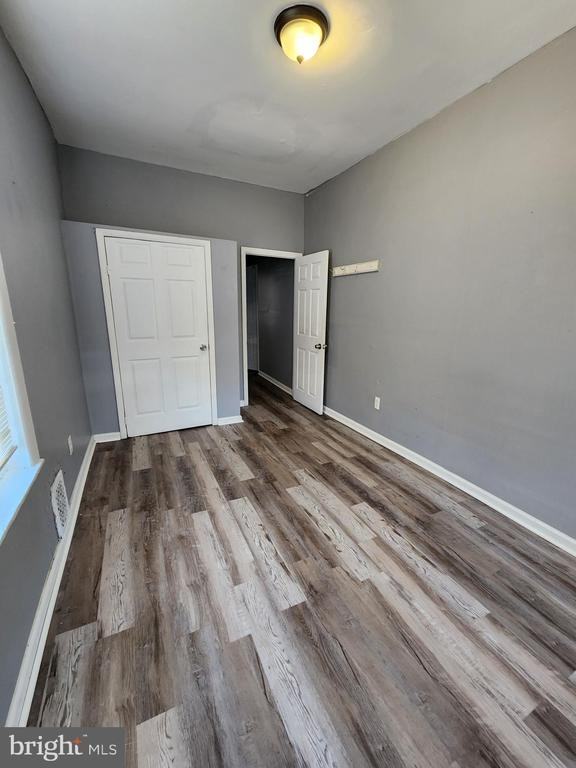 916 N 6th St - Photo 7 of 7
