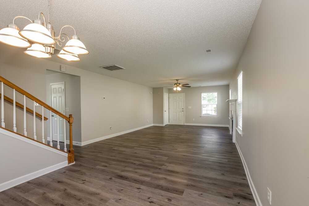 2127 Pleasant Dale Dr - Photo 6 of 17