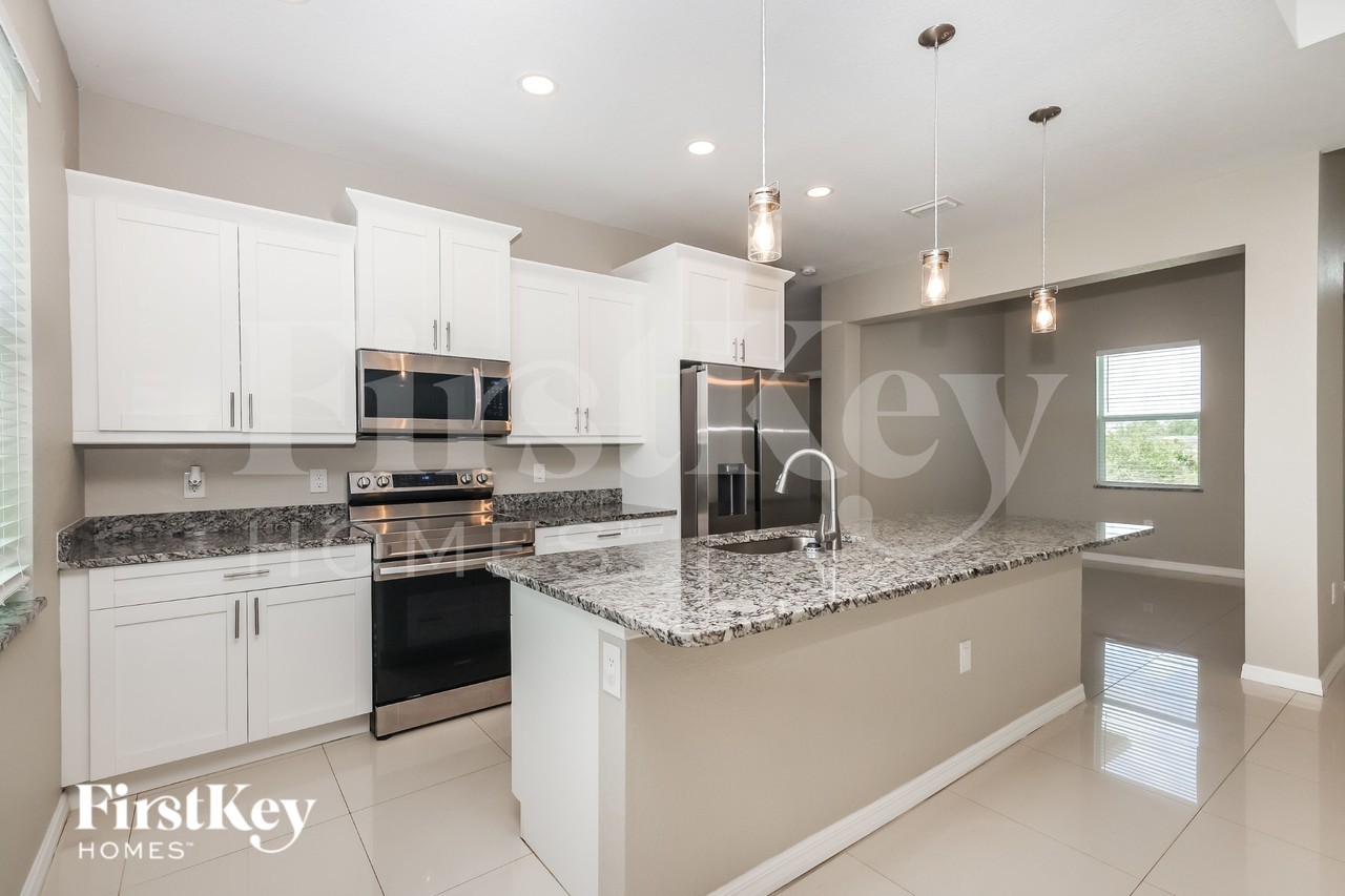2018 Xelda Ave N - Photo 6 of 16