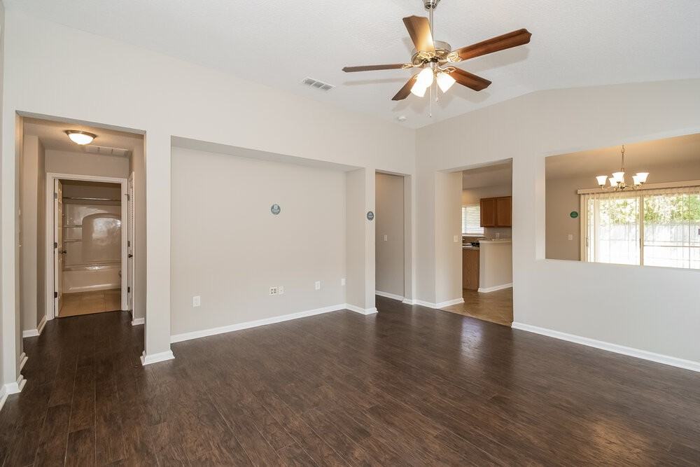 3978 Cedar Bluff Ln - Photo 3 of 16