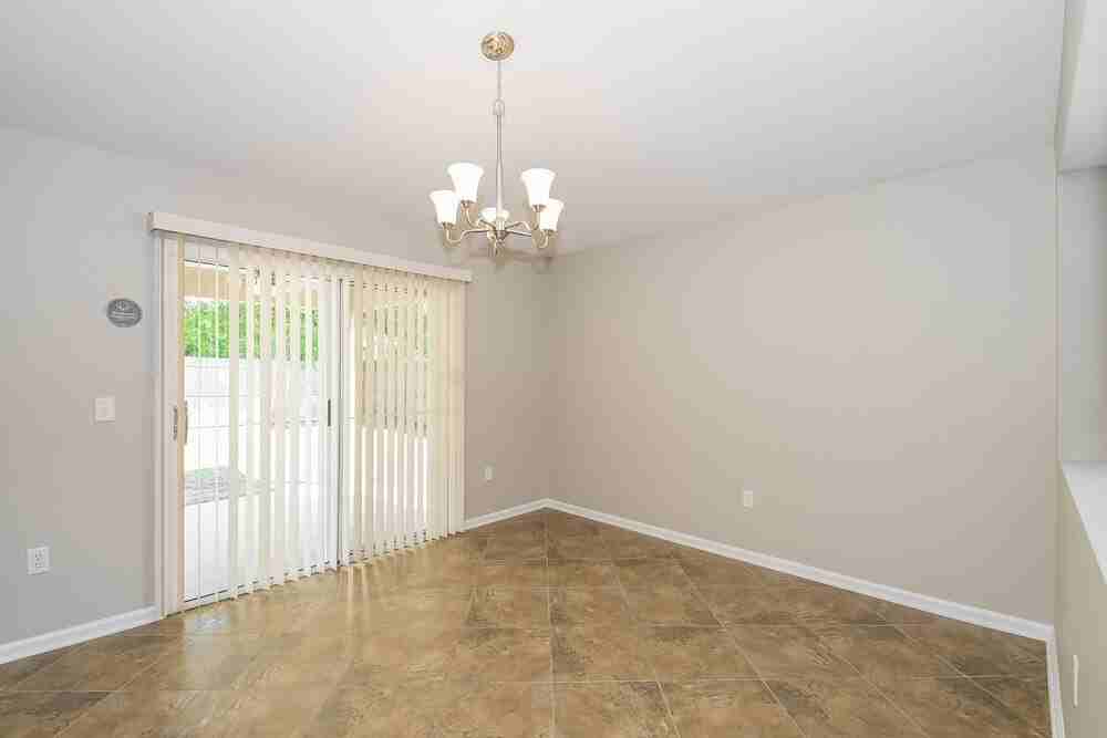 3978 Cedar Bluff Ln - Photo 5 of 16
