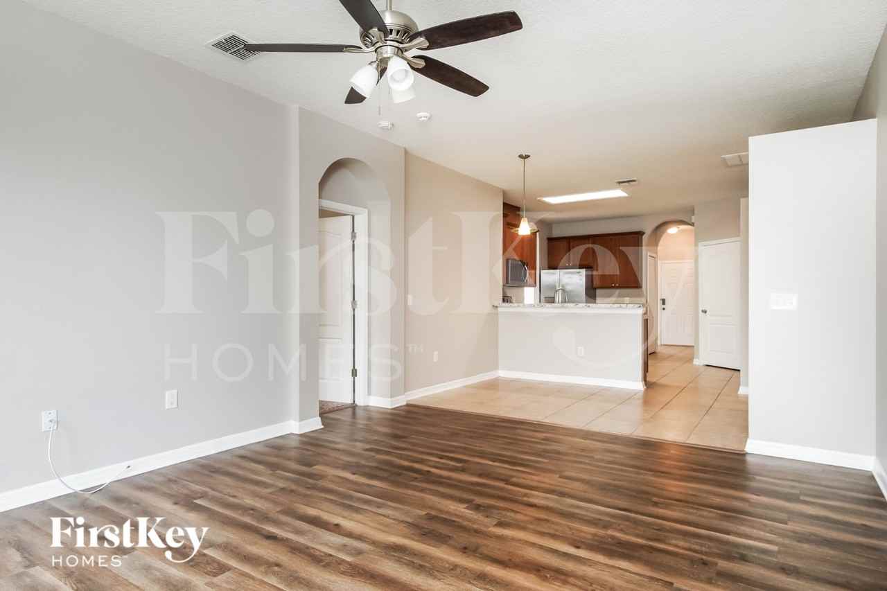 15349 Montesino Dr - Photo 3 of 15