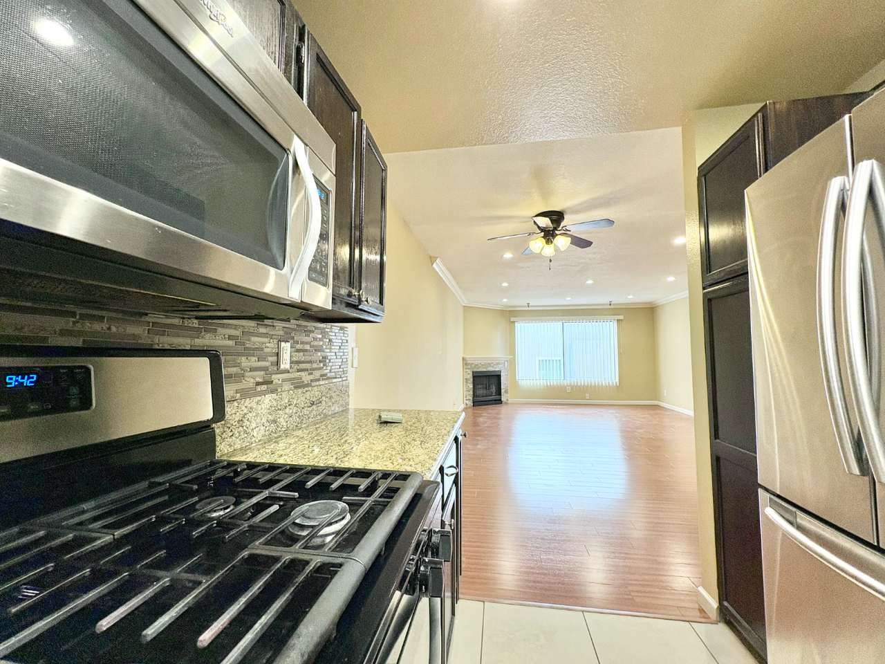 14540 Burbank Blvd #2 - Photo 4 of 11