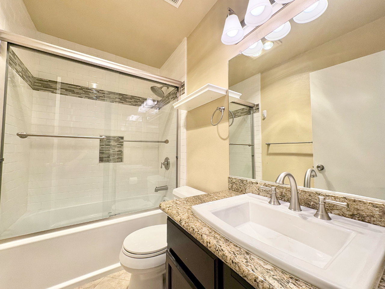 14540 Burbank Blvd #2 - Photo 7 of 11