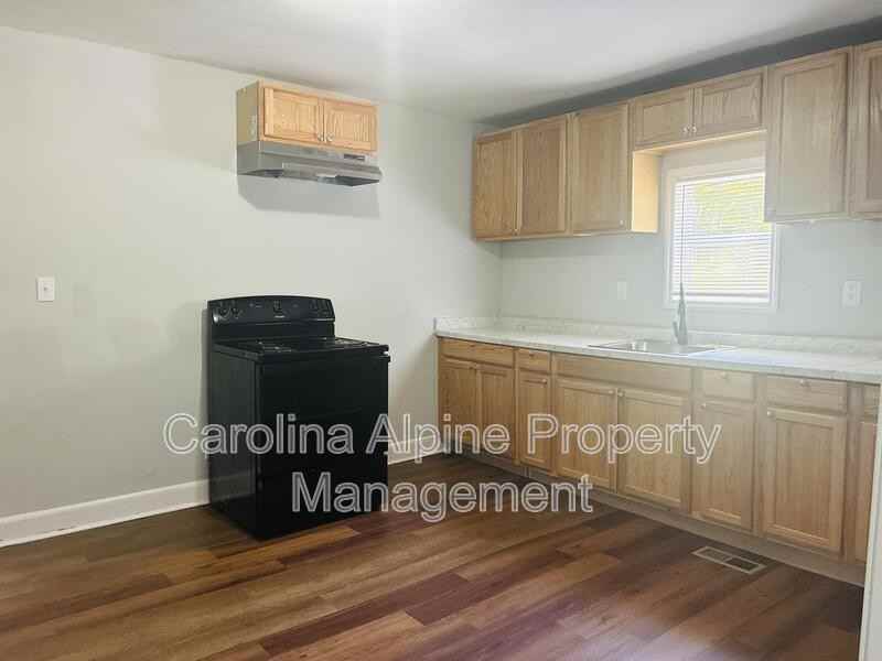 604 Park Ave - Photo 3 of 22