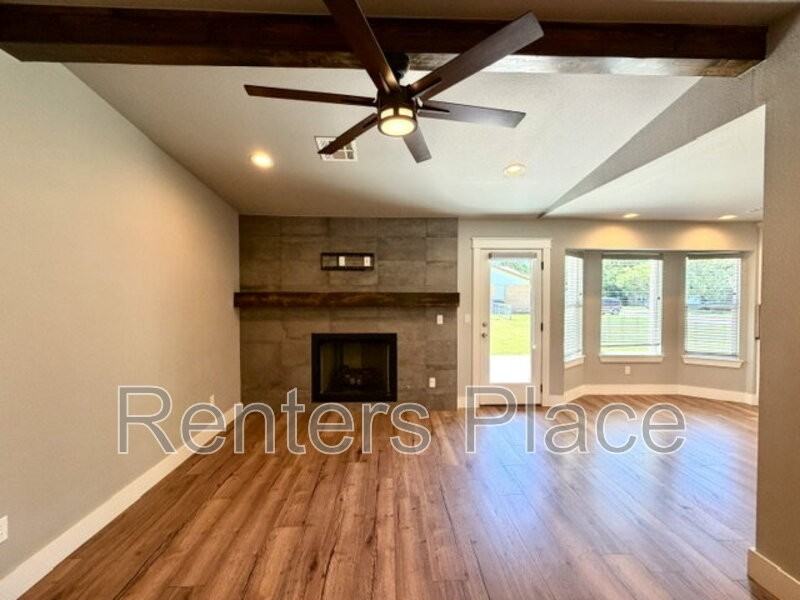 1939 W Pittsburg Pl - Photo 2 of 16