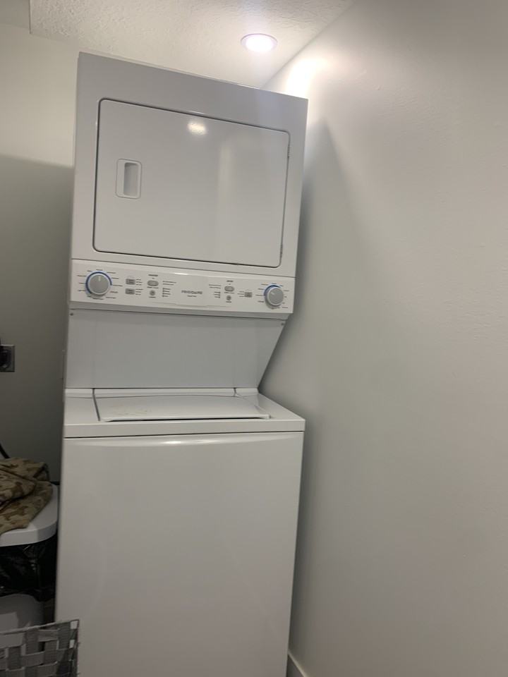 4642 Capital Ave Sw #B - Photo 3 of 11