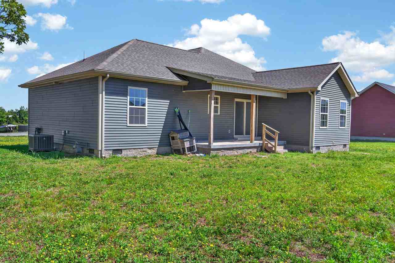 239 Middlebrook Ln - Photo 4 of 34