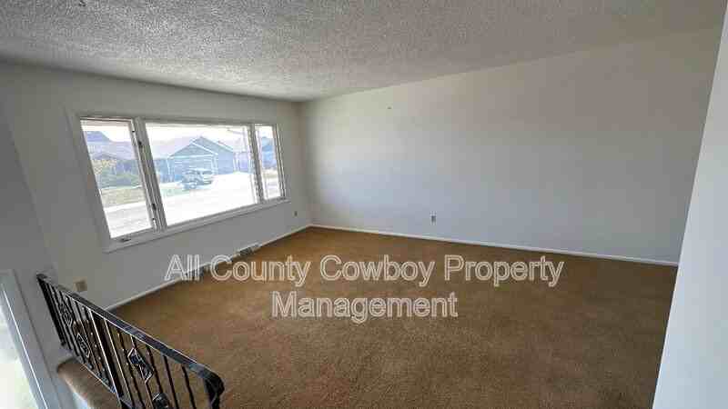2002 S 19th St - Photo 5 of 15