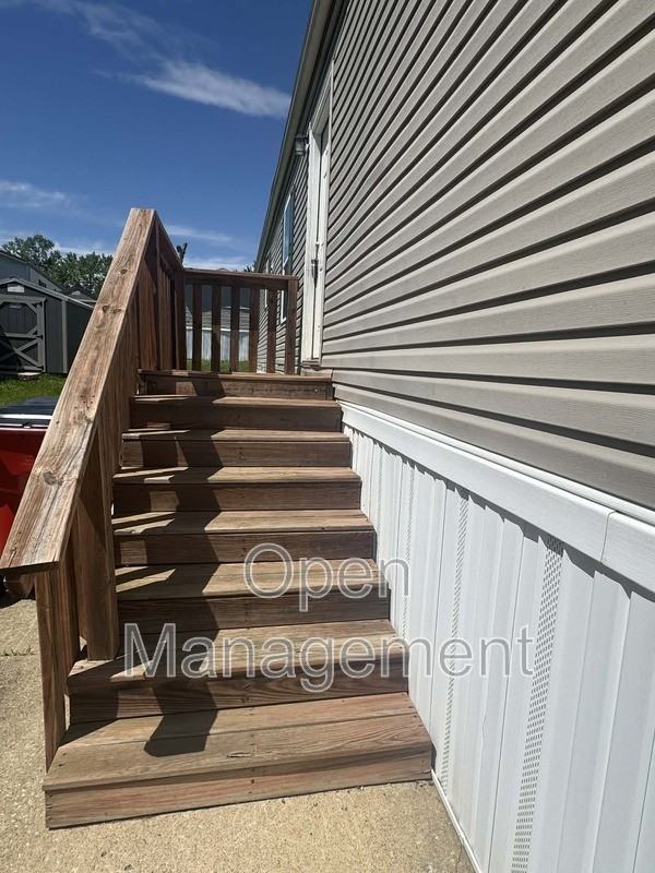 8701 Ne 107th Pl - Photo 2 of 15