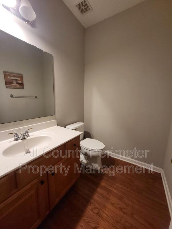 380 Simonton Crest Dr - Photo 7 of 17