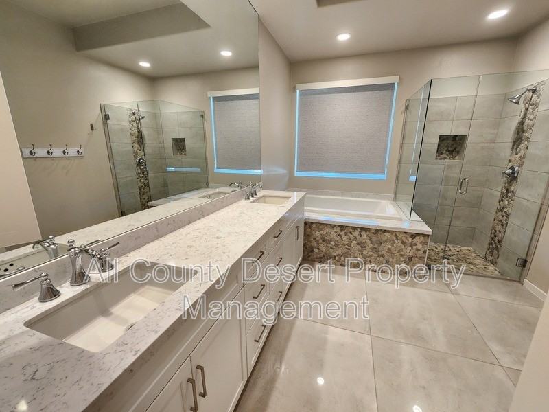 78987 Yorkville Ln - Photo 7 of 26