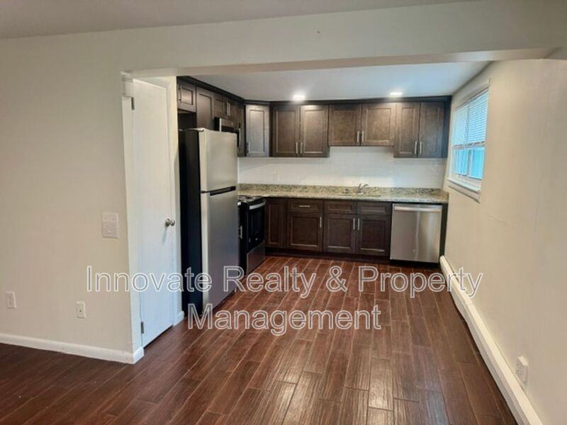 613 N Broad St #10 - Photo 2 of 19