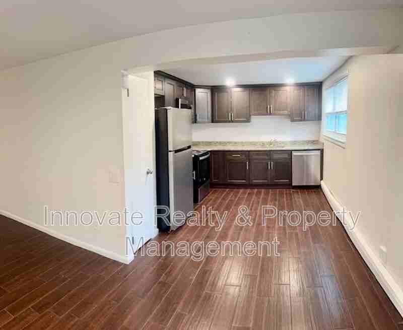 613 N Broad St #10 - Photo 4 of 19