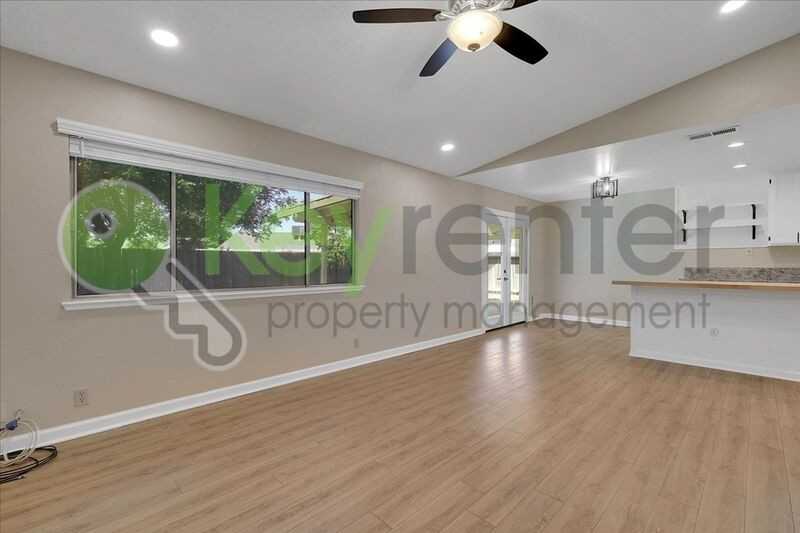 245 Withington Ave - Photo 5 of 32
