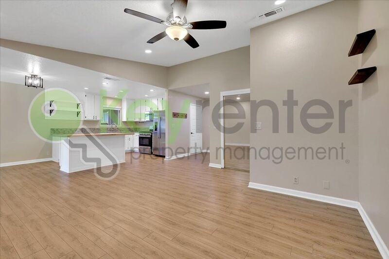 245 Withington Ave - Photo 6 of 32