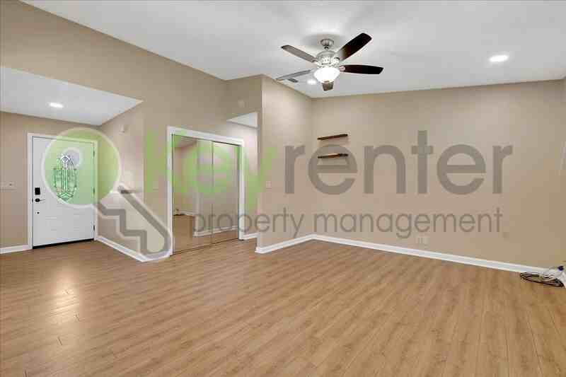 245 Withington Ave - Photo 7 of 32