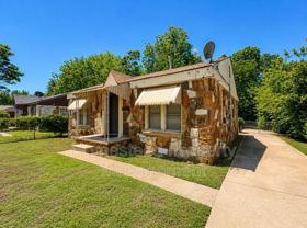 1709 N Page Ave - Photo 1 of 1